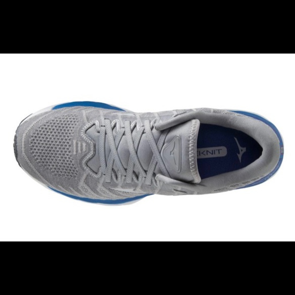Mizuno Wave Sky 4 Waveknit running shoe